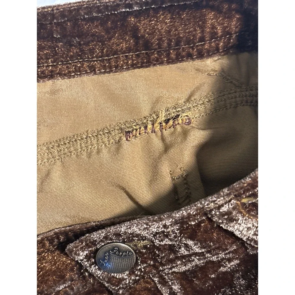 Free People Vintage Green Velvet Embroidered Boho Shorts Festival Floral Rare 10